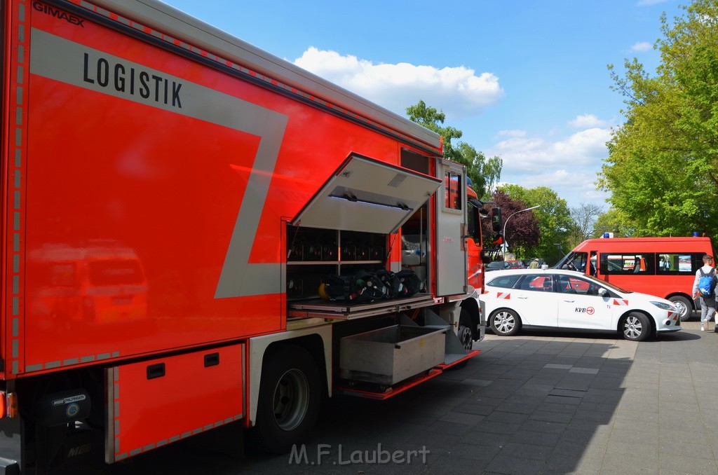 Geruch in Schule Koeln Brueck Helene Weber Platz P15.JPG - Miklos Laubert